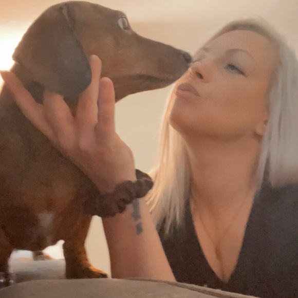 Meet your Posher, Denise - Picture 3 of 5